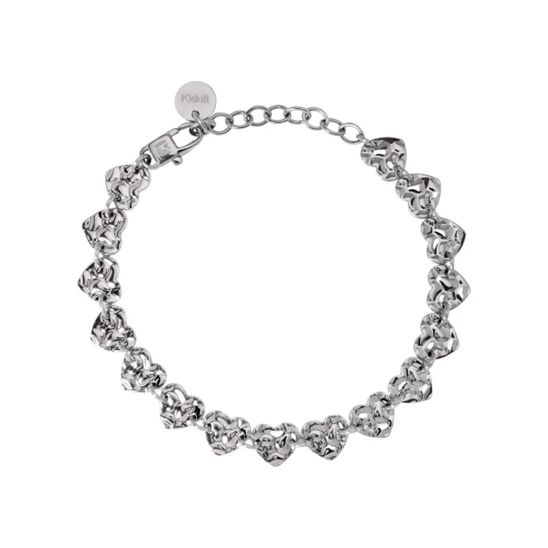 Bracciale cuori con effetto martellato in acciaio argentato